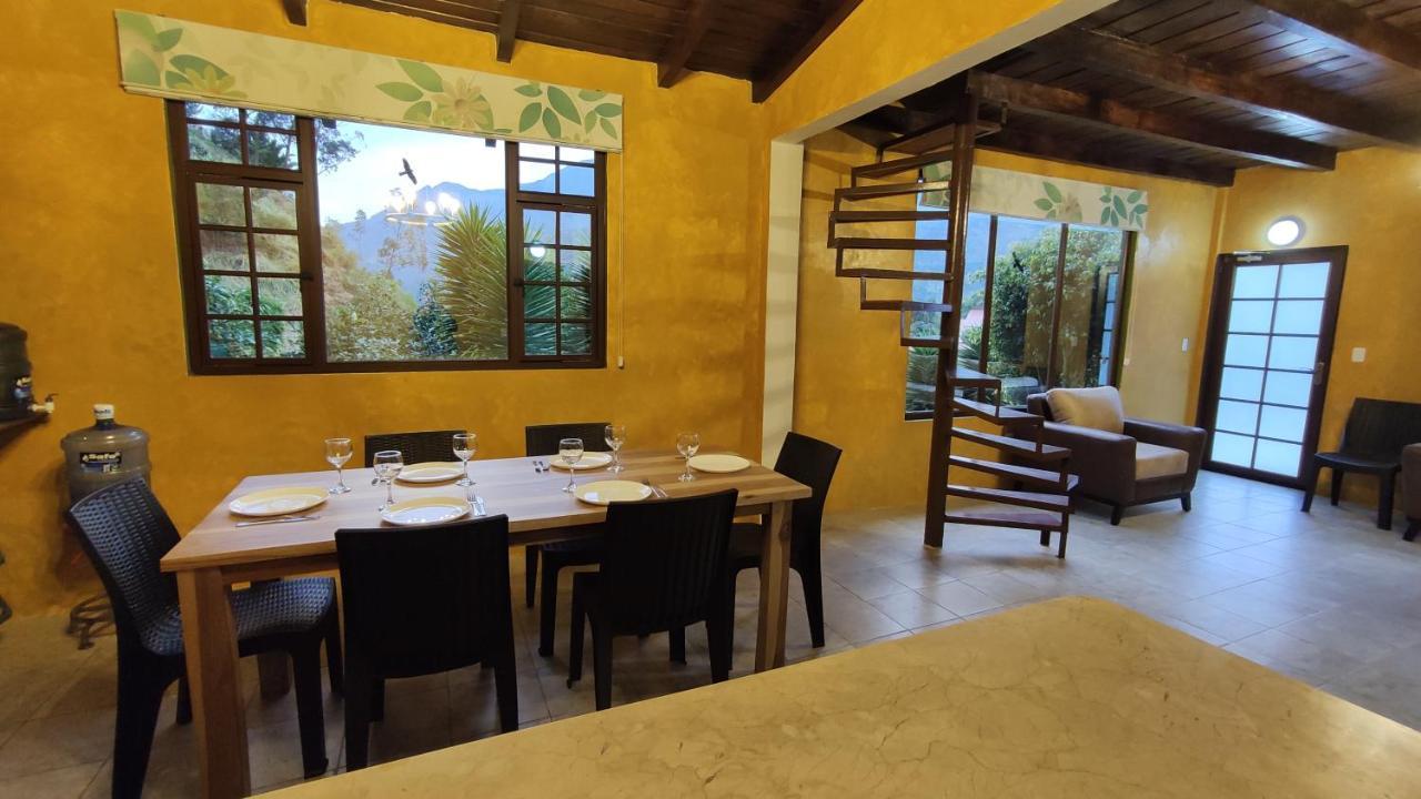 "Casa Verde" En Banos De Agua Santa Con Vista Al Volcan Tungurahua Экстерьер фото