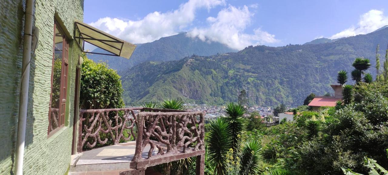 "Casa Verde" En Banos De Agua Santa Con Vista Al Volcan Tungurahua Экстерьер фото