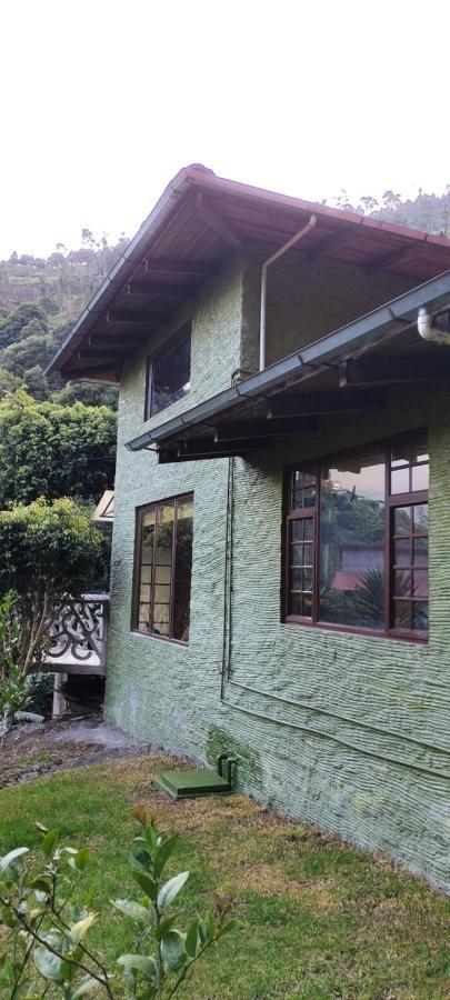 "Casa Verde" En Banos De Agua Santa Con Vista Al Volcan Tungurahua Экстерьер фото